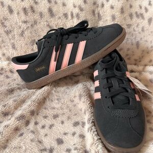 Adidas Black and Pink Striped Sneakers